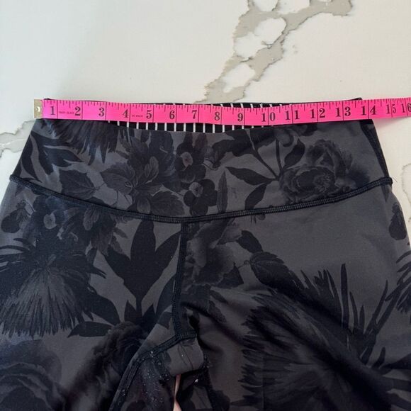 Lululemon floral leggings - Picture 5 of 7